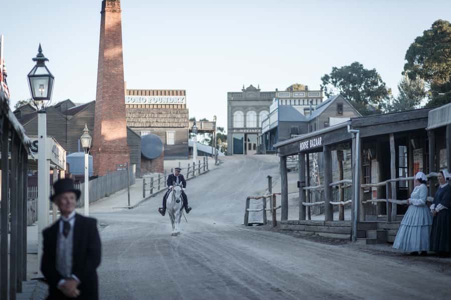 Werribee Mansion & Sovereign Hill Tour - Ballarat in a 20-minute town visit