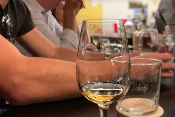 Whisky Bars & Gin Joints: Melbourne Walking Tour - Boilermaker House and the final beer-and-whisky pairing