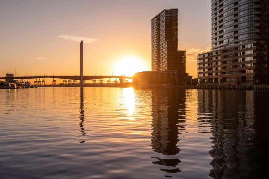 Yarra River: 1.5-Hour Scenic Sunset Public Cruise - The first stretch along the Yarra