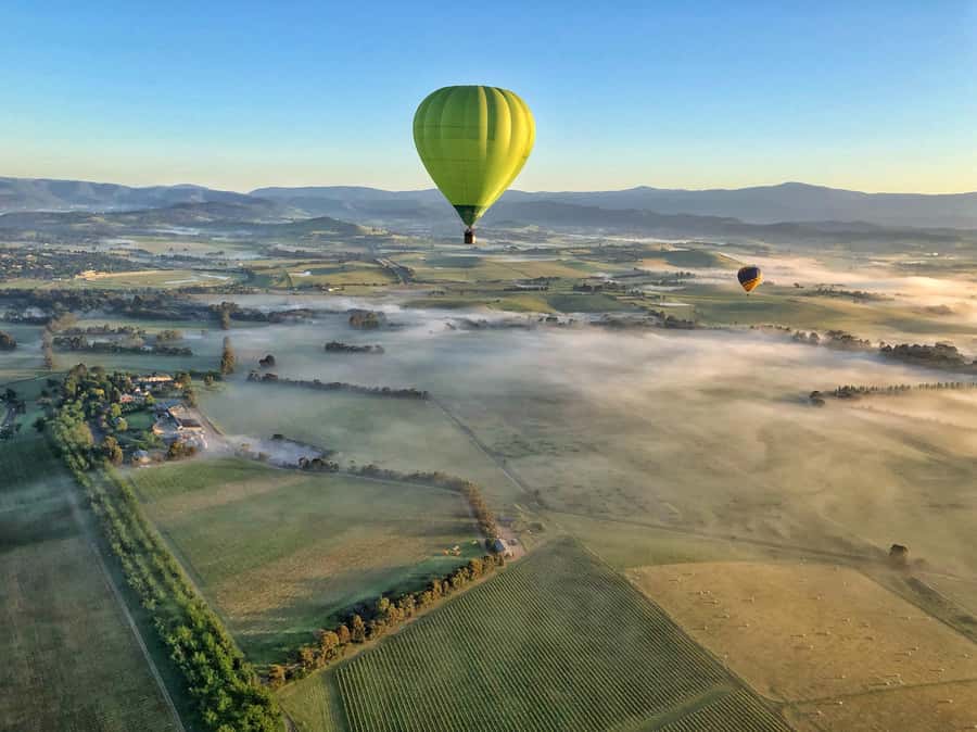 Yarra Valley: Hot Air Balloon Flight & Buffet Breakfast - A sunrise flight over Yarra Valley wine country
