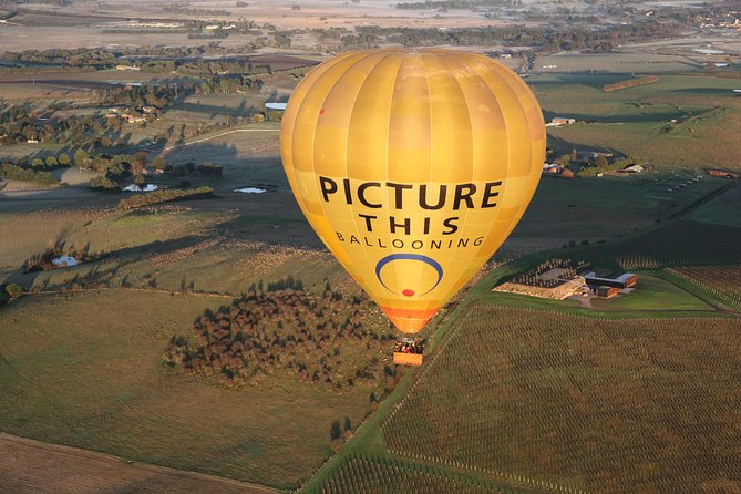 Yarra Valley sunrise balloon flight & champagne breakfast - Group size and the feel of the morning