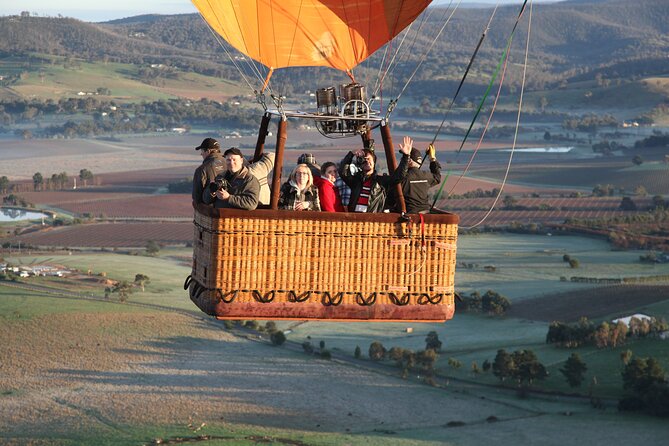 Yarra Valley sunrise balloon flight only - Meeting at 47 Bell Street in Yarra Glen