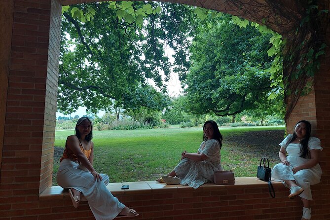 Yarra Valley Wineries Private Day Tour - A two-course lunch at a vineyard restaurant